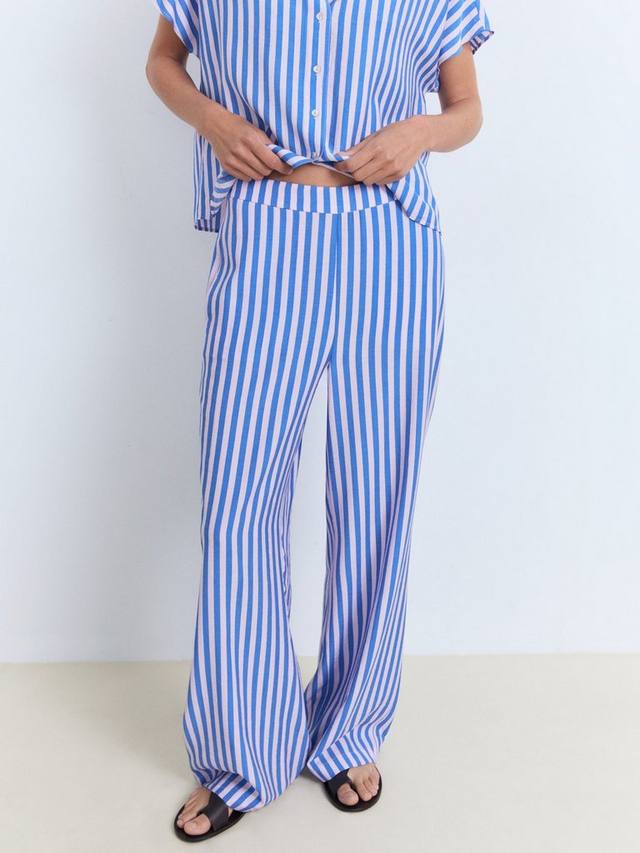 Брюки Mykonos в полоску Mango, Medium Blue
Брюки Mykonos в полоску Mango, Medium Blue