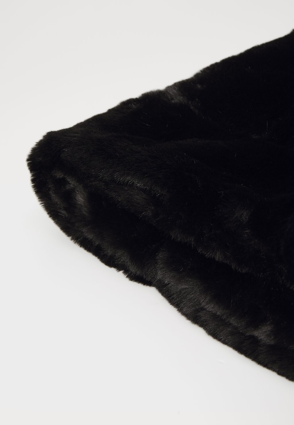 Шапка VILUBBA HAT VILA, черный
Шапка VILUBBA HAT VILA, черный