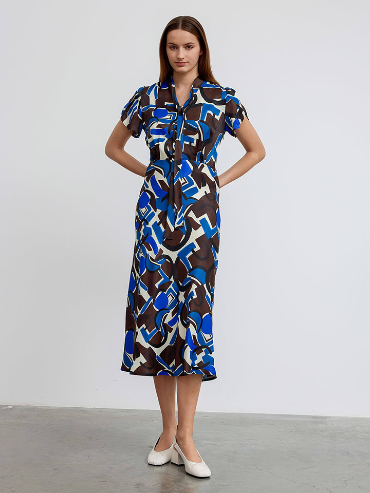 Длинное платье BGN
Длинное платье BGN