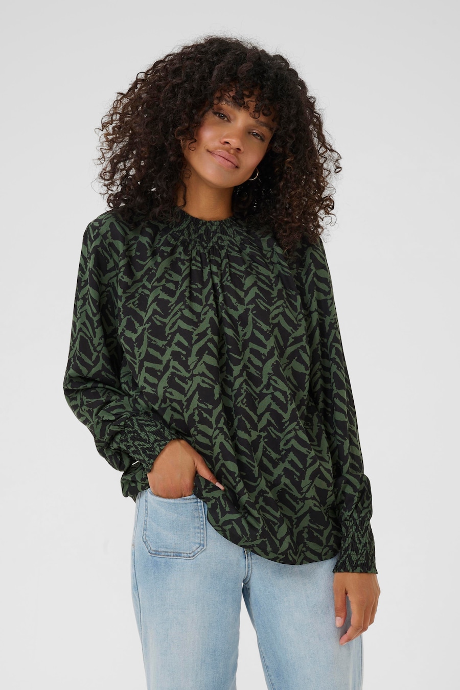 Блуза Kaffe Dina, темно-зеленый/черный
Блуза Kaffe Dina, темно-зеленый/черный