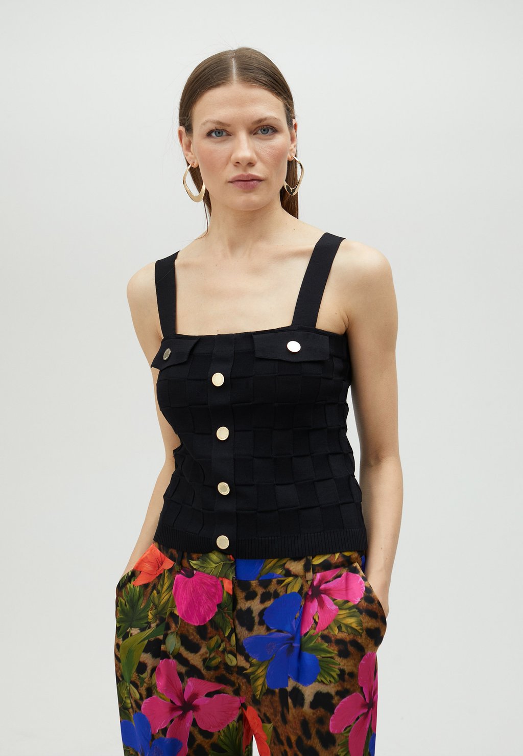 Топ LOLA CASADEMUNT, черный
Топ LOLA CASADEMUNT, черный