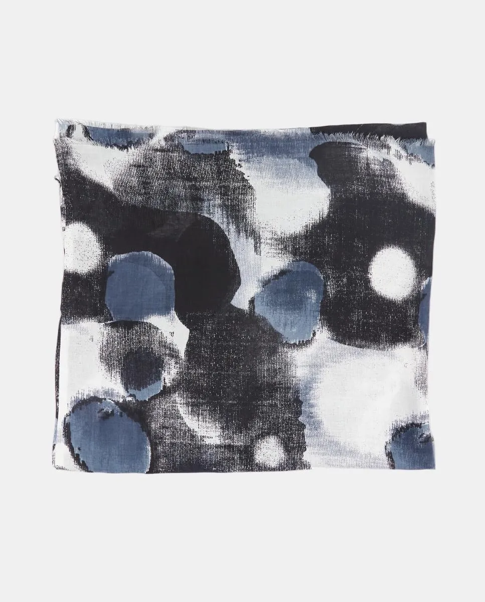 Шерстяной платок с черным абстрактным принтом Abbacino
Шерстяной платок с черным абстрактным принтом Abbacino