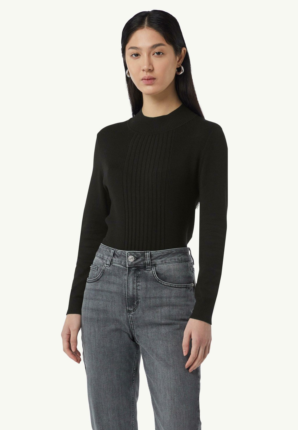 Джемпер MIT FEINEM STRUKTUR comma casual identity, черный 
Джемпер MIT FEINEM STRUKTUR comma casual identity, черный