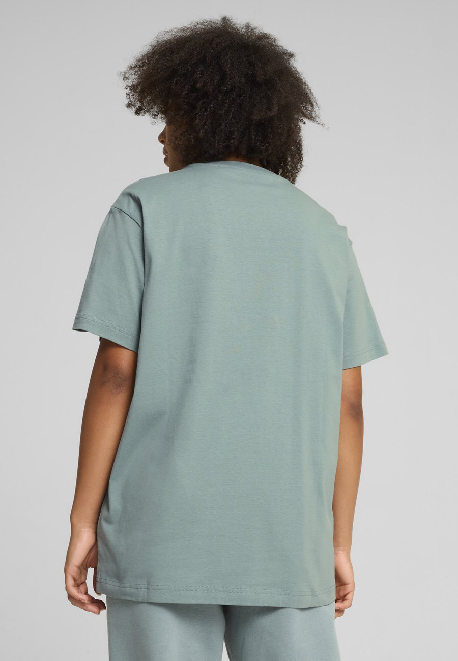 Футболка Puma ESSENTIALS ELEVATED , Green Moon/Green, Зеленый, Футболка Puma ESSENTIALS ELEVATED , Green Moon/Green
Футболка Puma ESSENTIALS ELEVATED , Green Moon/Green, Зеленый, Футболка Puma ESSENTIALS ELEVATED , Green Moon/Green