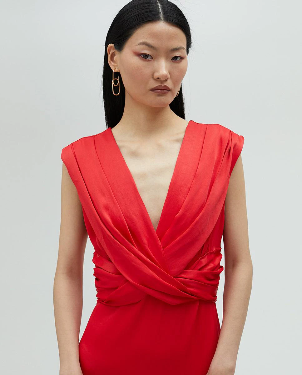 Длинное платье с V-образным вырезом Lola Casademunt, красный
Длинное платье с V-образным вырезом Lola Casademunt, красный