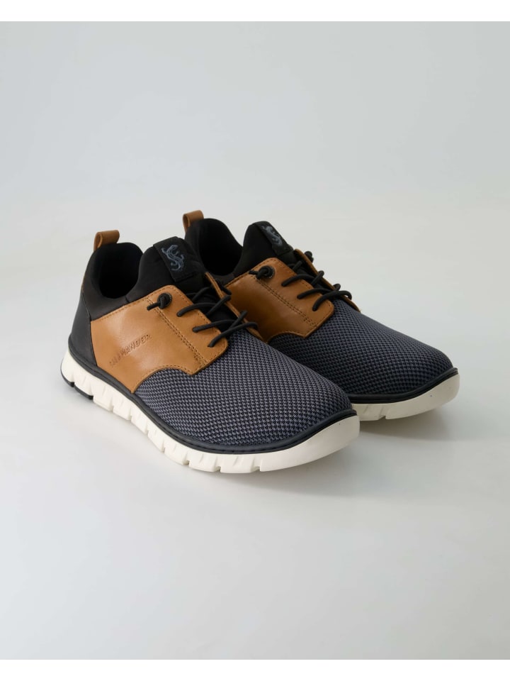 Кроссовки на шнуровке SALAMANDER, серый
Кроссовки на шнуровке SALAMANDER, серый