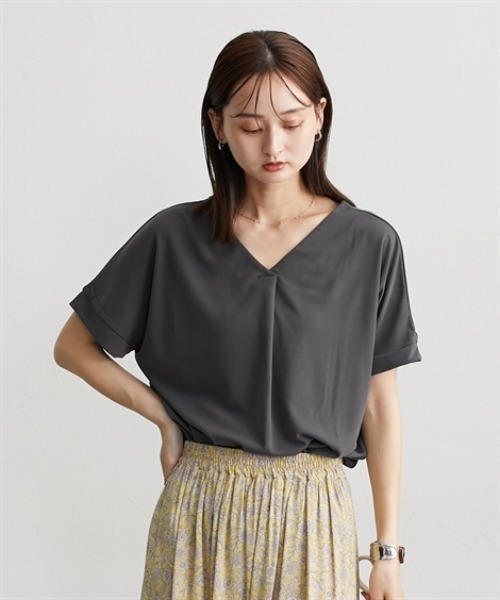 Футболка с коротким рукавом, складками спереди, из эластичной влагоотводящей ткани с защитой от УФ-излучения Nissen, угольно-серый
Футболка с коротким рукавом, складками спереди, из эластичной влагоотводящей ткани с защитой от УФ-излучения Nissen, угольно-серый