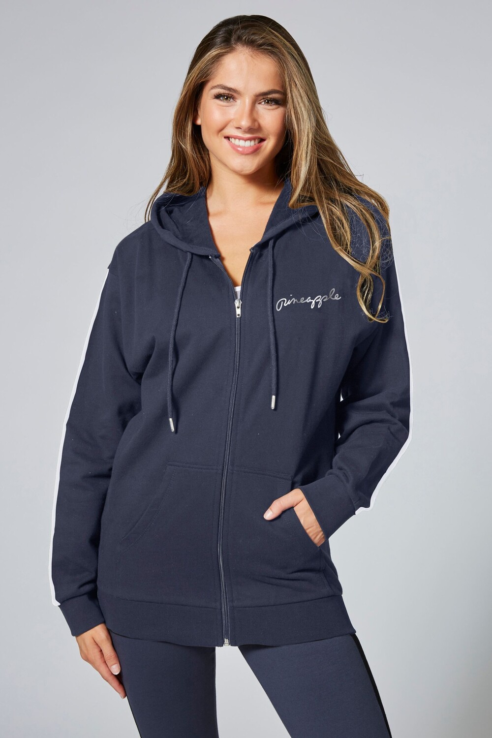 Серая толстовка на молнии с полосатым узором Pineapple, серый
Серая толстовка на молнии с полосатым узором Pineapple, серый