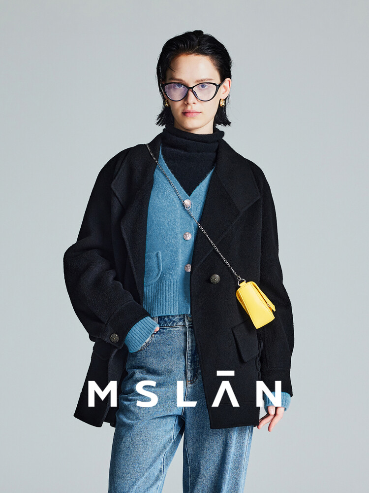 Пальто двухстороннее MSlan с вышивкой, черный
Пальто двухстороннее MSlan с вышивкой, черный