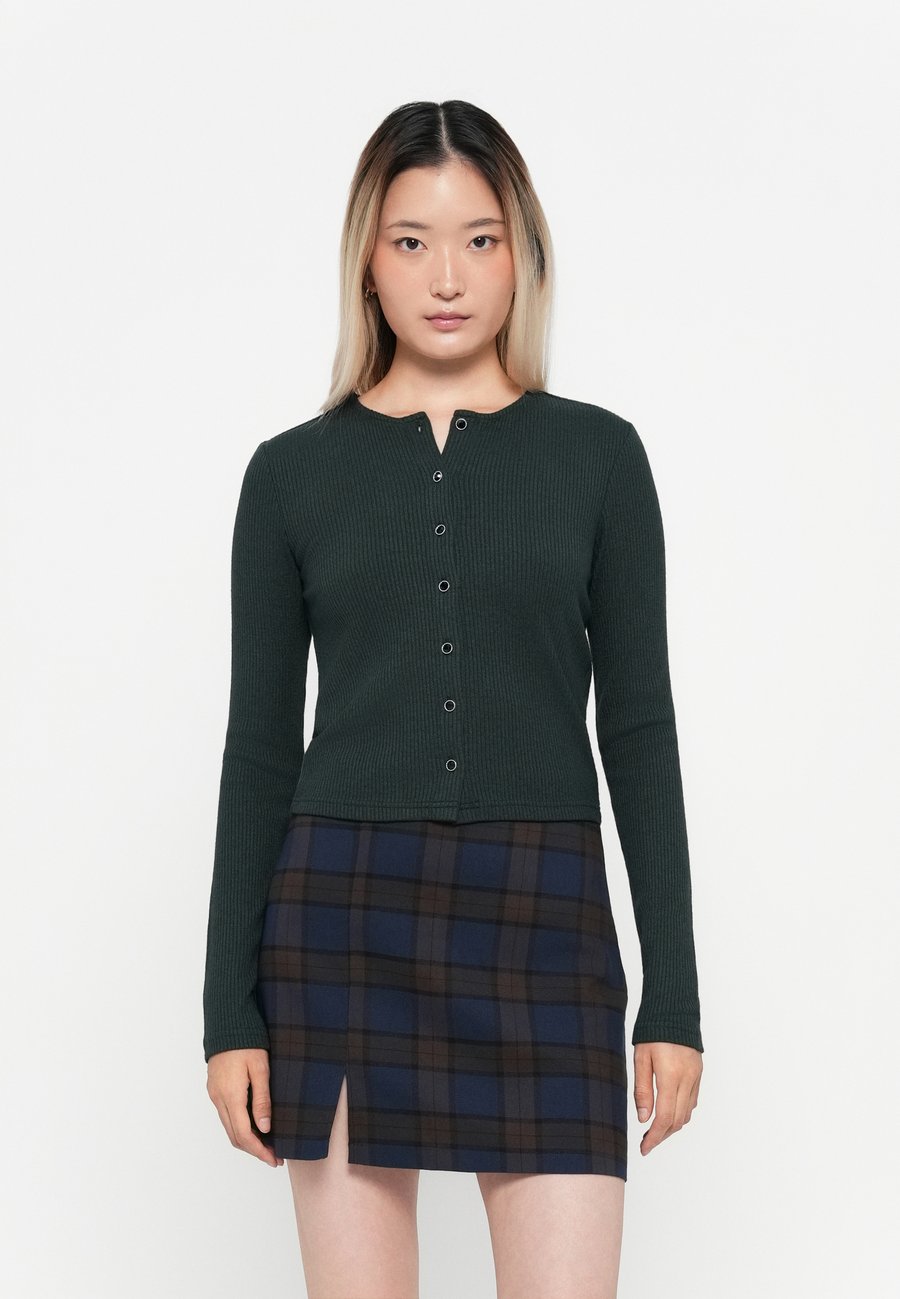 Кардиган ONLY ONLVELENA, Scarab /Olive
Кардиган ONLY ONLVELENA, Scarab /Olive