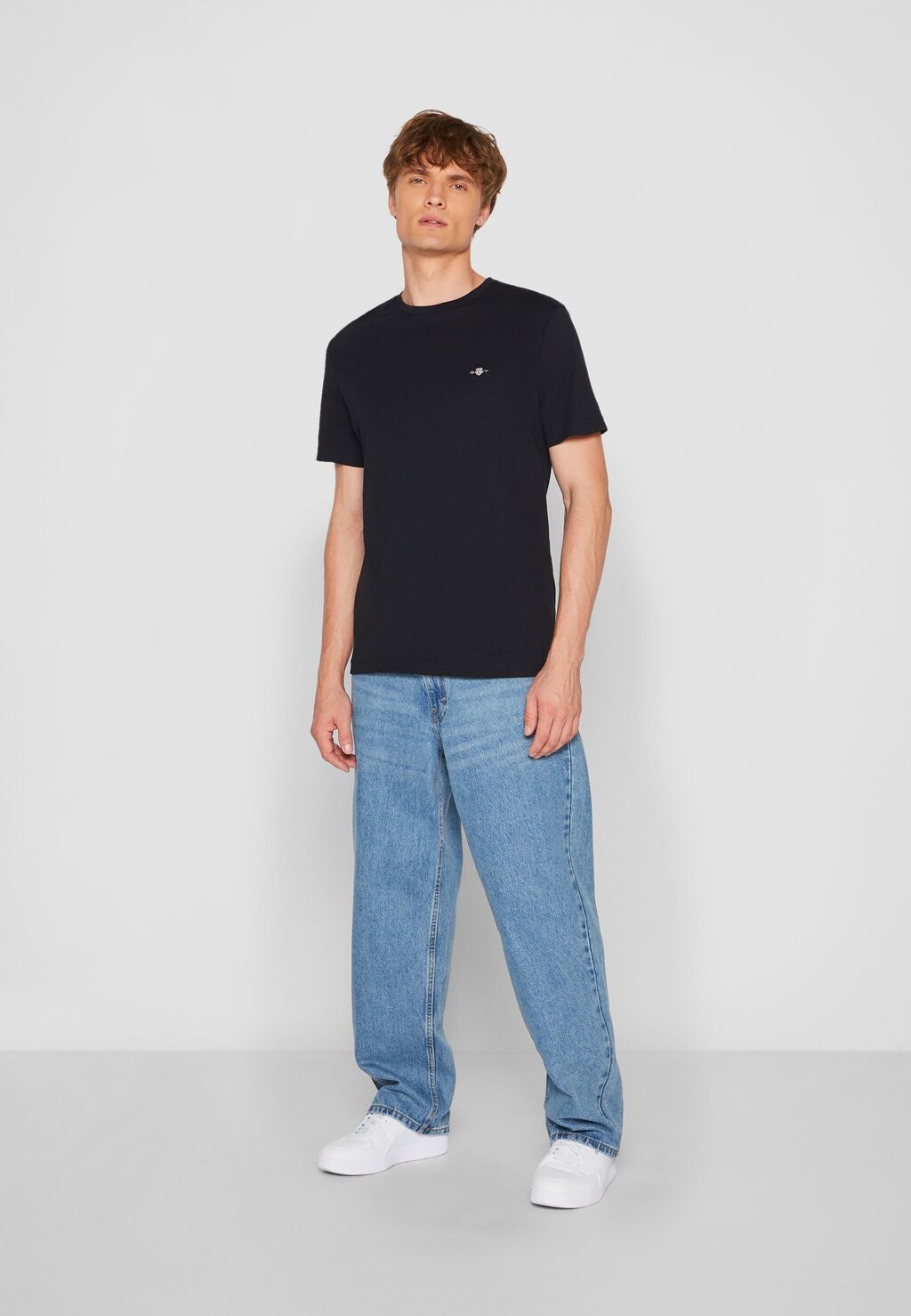 Базовая футболка Reg Shield GANT, черный
Базовая футболка Reg Shield GANT, черный