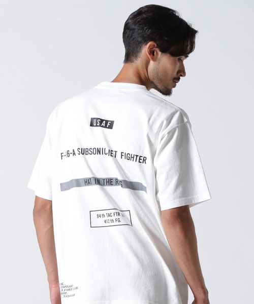 Футболка с трафаретом «Шляпа на ринге» AVIREX, белый
Футболка с трафаретом «Шляпа на ринге» AVIREX, белый