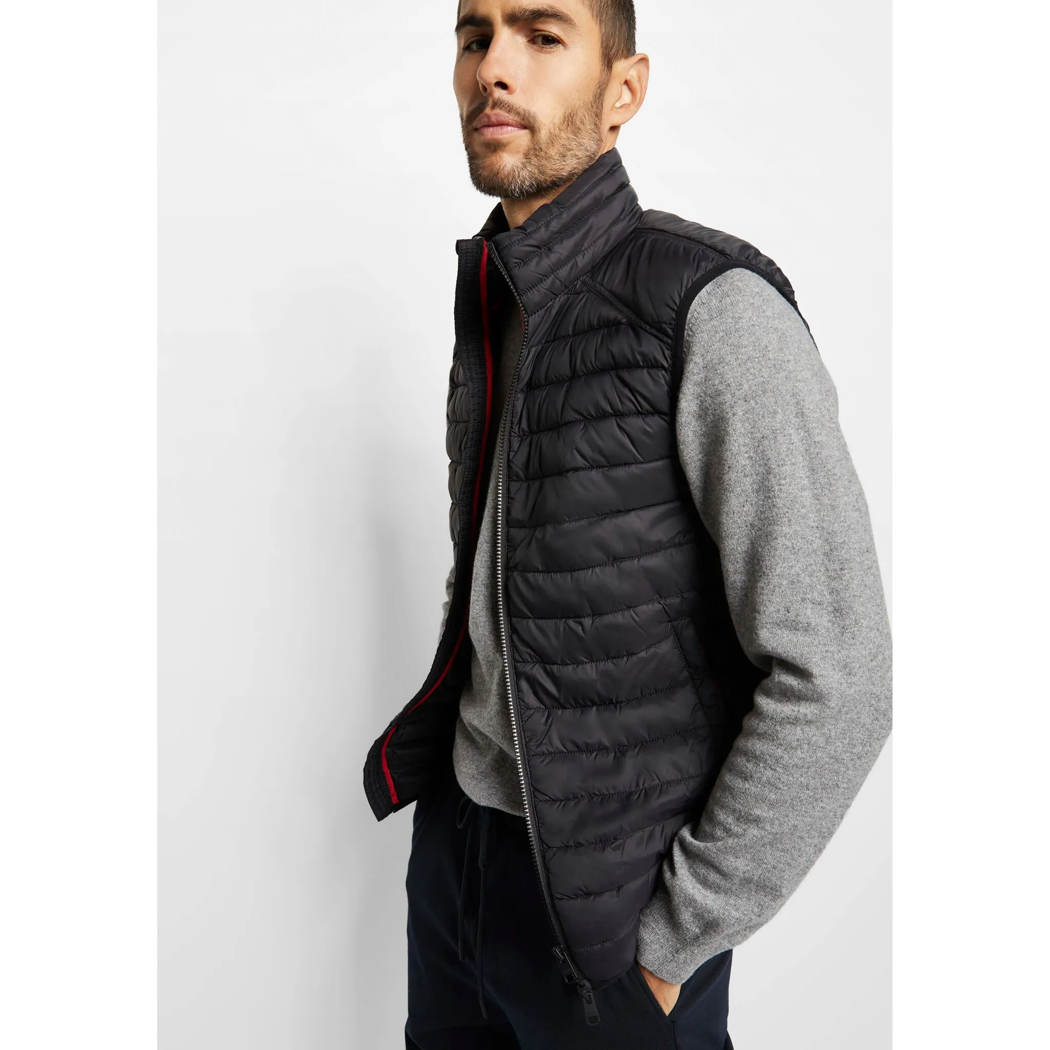 Стеганый жилет Cinque "CIFOLD", черный
Стеганый жилет Cinque "CIFOLD", черный