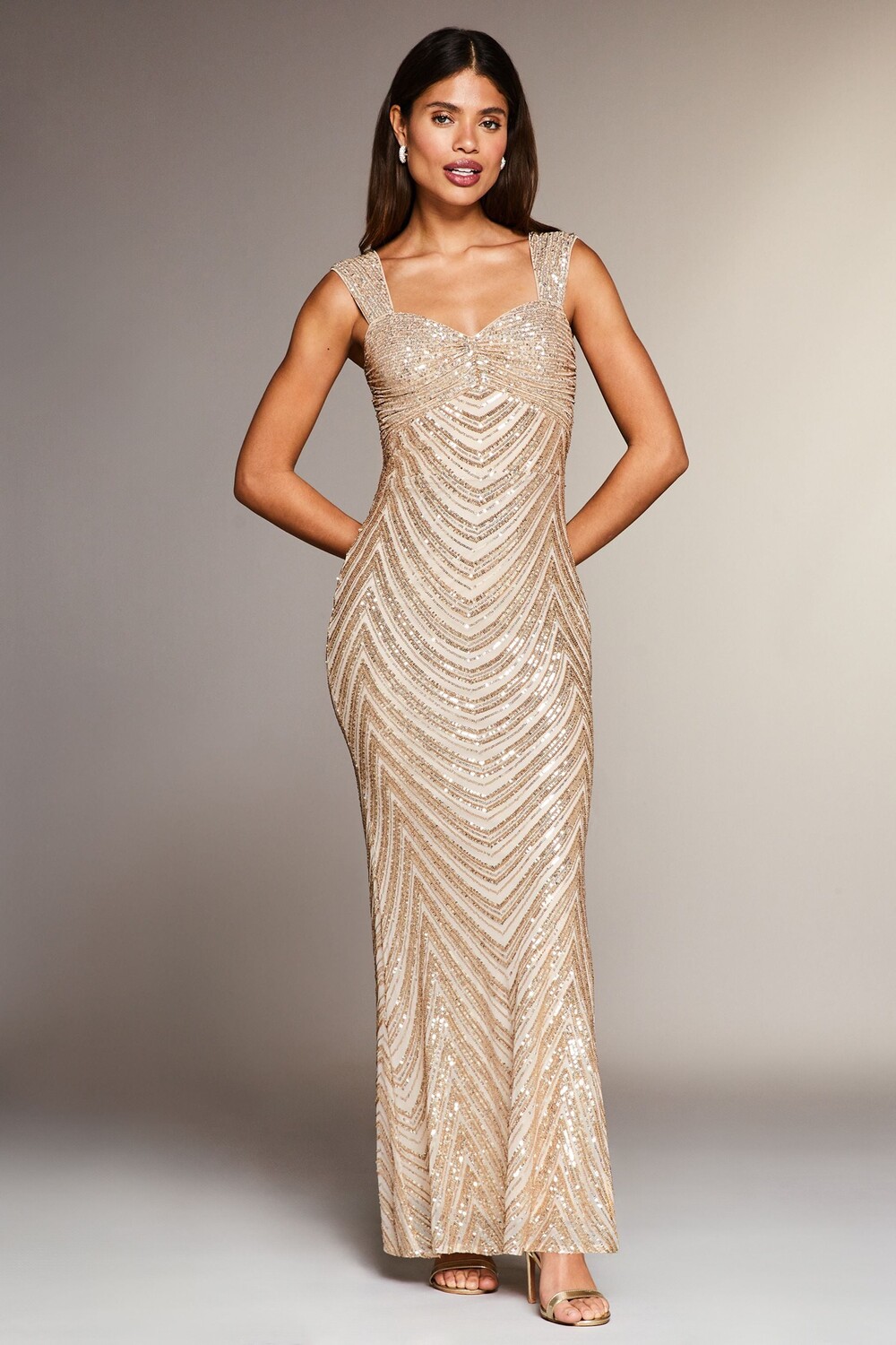 Премиальное платье макси с рюшами и пайетками Lipsy, желтый 
Премиальное платье макси с рюшами и пайетками Lipsy, желтый