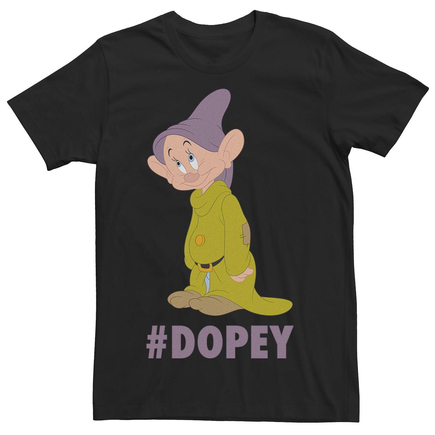 Мужская футболка Snow White Dopey с хэштегом и портретом Disney
Мужская футболка Snow White Dopey с хэштегом и портретом Disney