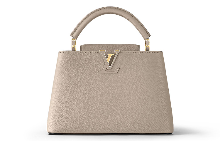 Сумка Capucines Bb Galet LOUIS VUITTON, basic set (bag+dust bag)
Сумка Capucines Bb Galet LOUIS VUITTON, basic set (bag+dust bag)