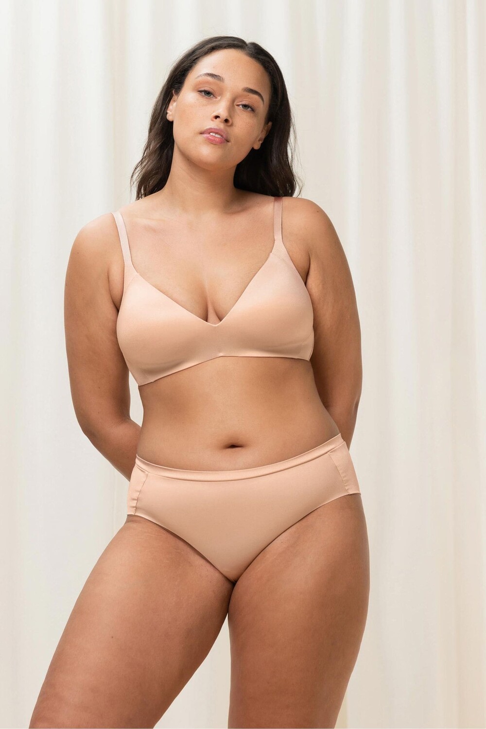 Мягкий бюстгальтер на косточках из декоративного материала Triumph, бежевый
Мягкий бюстгальтер на косточках из декоративного материала Triumph, бежевый