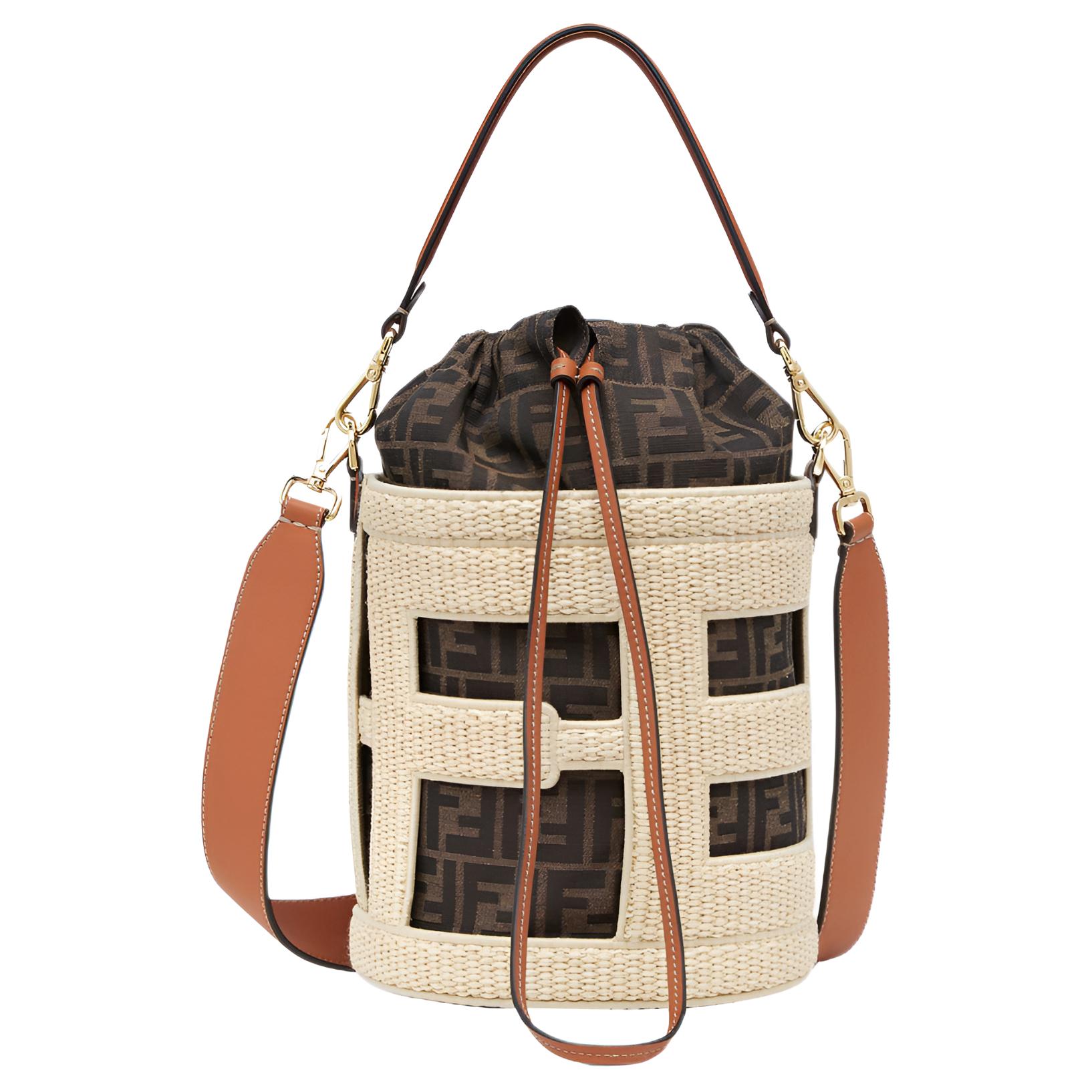 Сумка через плечо из соломки с жаккардовой тканью, средняя, женская, многоцветная FENDI
Сумка через плечо из соломки с жаккардовой тканью, средняя, женская, многоцветная FENDI