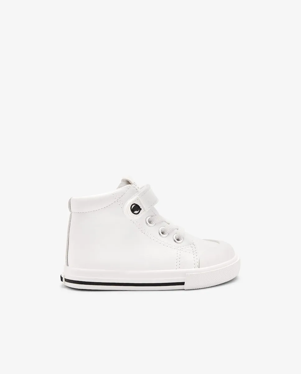 Детские спортивные кроссовки с безопасным дизайном, без риска падения и с широким носком Conguitos, белый
Детские спортивные кроссовки с безопасным дизайном, без риска падения и с широким носком Conguitos, белый