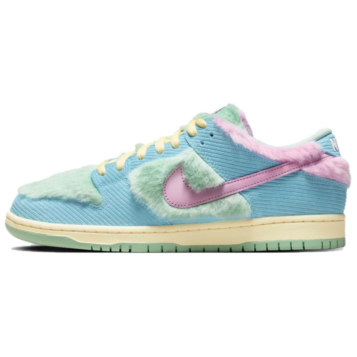 Nike Dunk Low Verdy Visty, сине-зелёно-розовый
Nike Dunk Low Verdy Visty, сине-зелёно-розовый