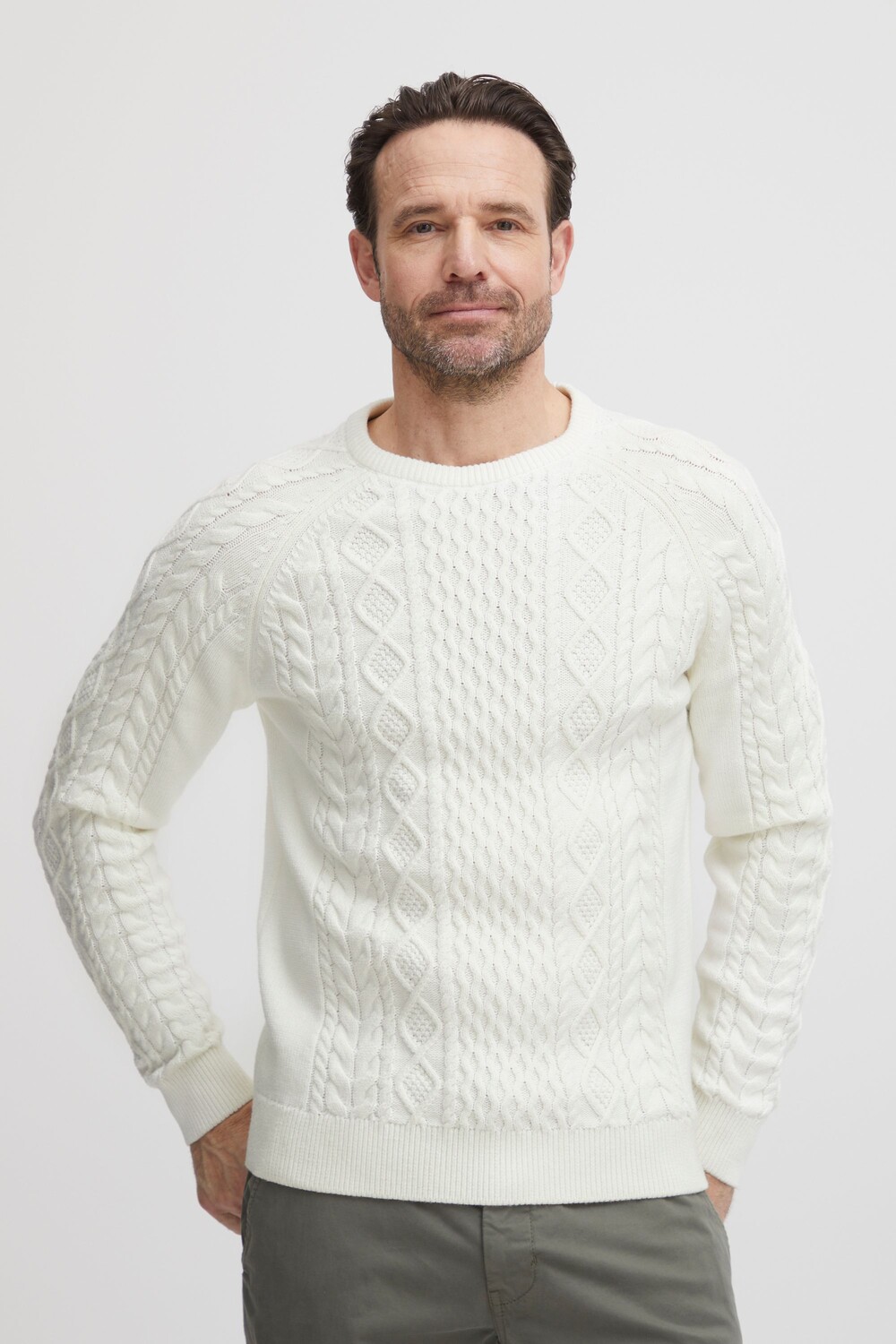 Пуловер FQ1924 Strick FQKyle raglan cable knit 21900574, натуральный
Пуловер FQ1924 Strick FQKyle raglan cable knit 21900574, натуральный