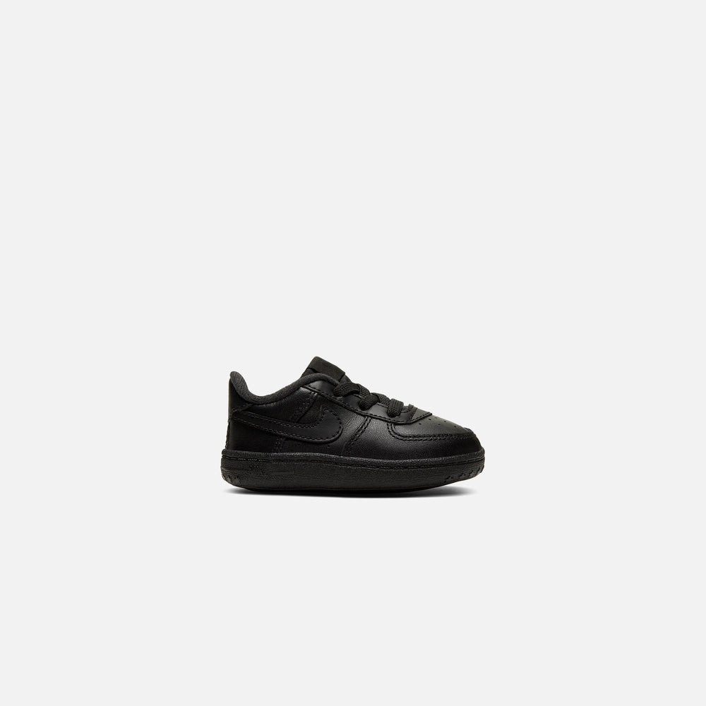 Кроссовки Nike Crib Air Force 1, цвет Black/Black/Black
Кроссовки Nike Crib Air Force 1, цвет Black/Black/Black