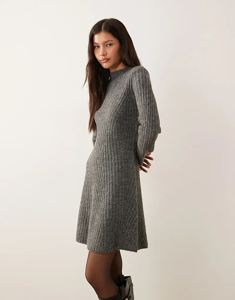 Мини-платье премиум-класса YAS из трикотажного полотна в сером меланжевом цвете
Мини-платье премиум-класса YAS из трикотажного полотна в сером меланжевом цвете