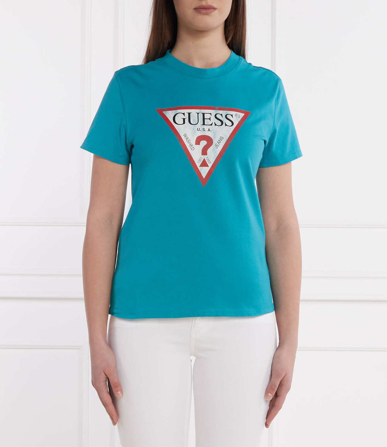 Футболка GUESS Classic fit, бирюзовый
Футболка GUESS Classic fit, бирюзовый