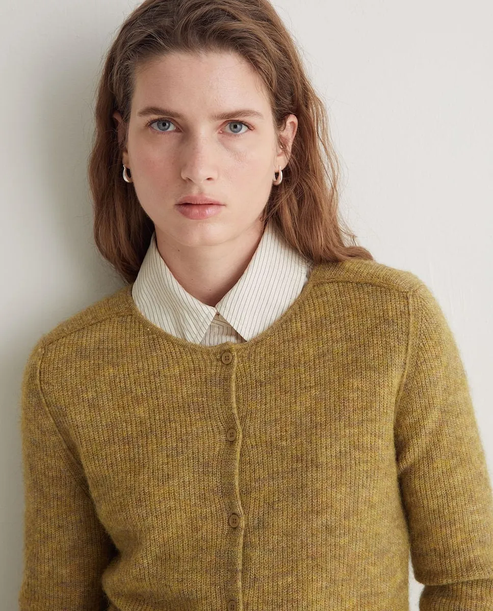 Женский кардиган с застежкой на пуговицы и круглым вырезом Yerse, темно-зеленый
Женский кардиган с застежкой на пуговицы и круглым вырезом Yerse, темно-зеленый