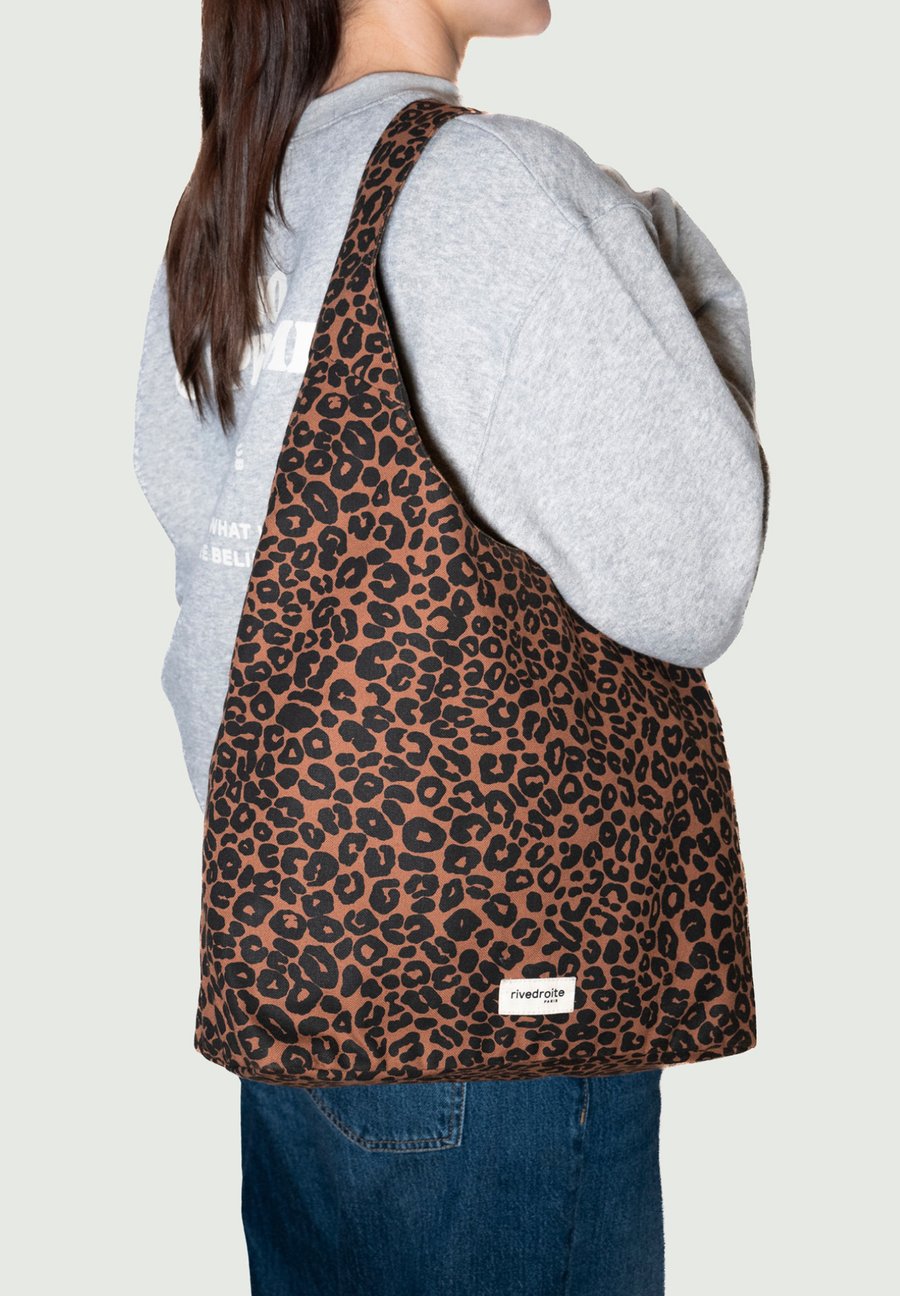 Сумка Rivedroite Paris THE HOBO RICHELIEU, Leopard/Brown
Сумка Rivedroite Paris THE HOBO RICHELIEU, Leopard/Brown