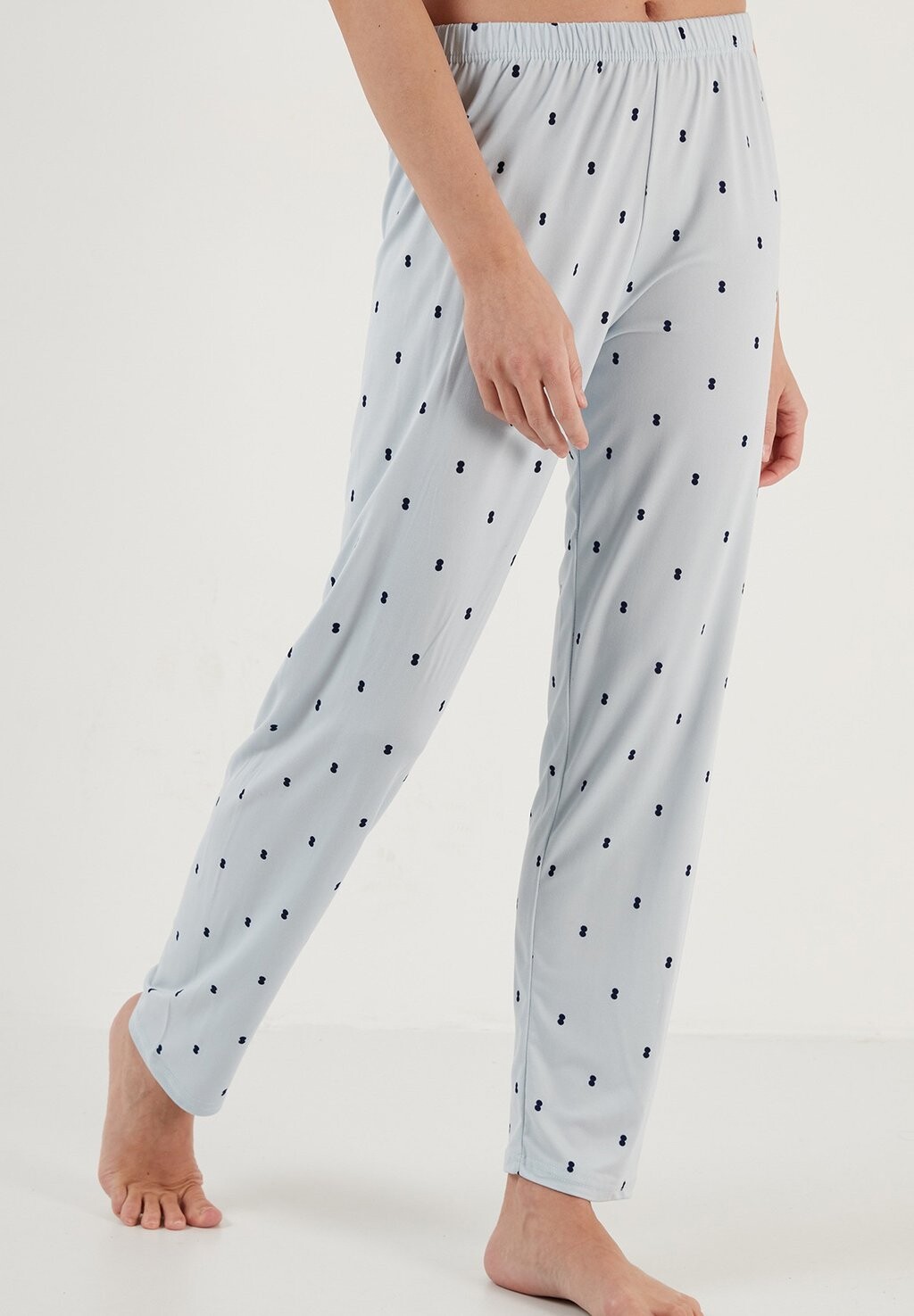 Пижамный комплект SET REGULAR FIT LELA, светло-голубой
Пижамный комплект SET REGULAR FIT LELA, светло-голубой