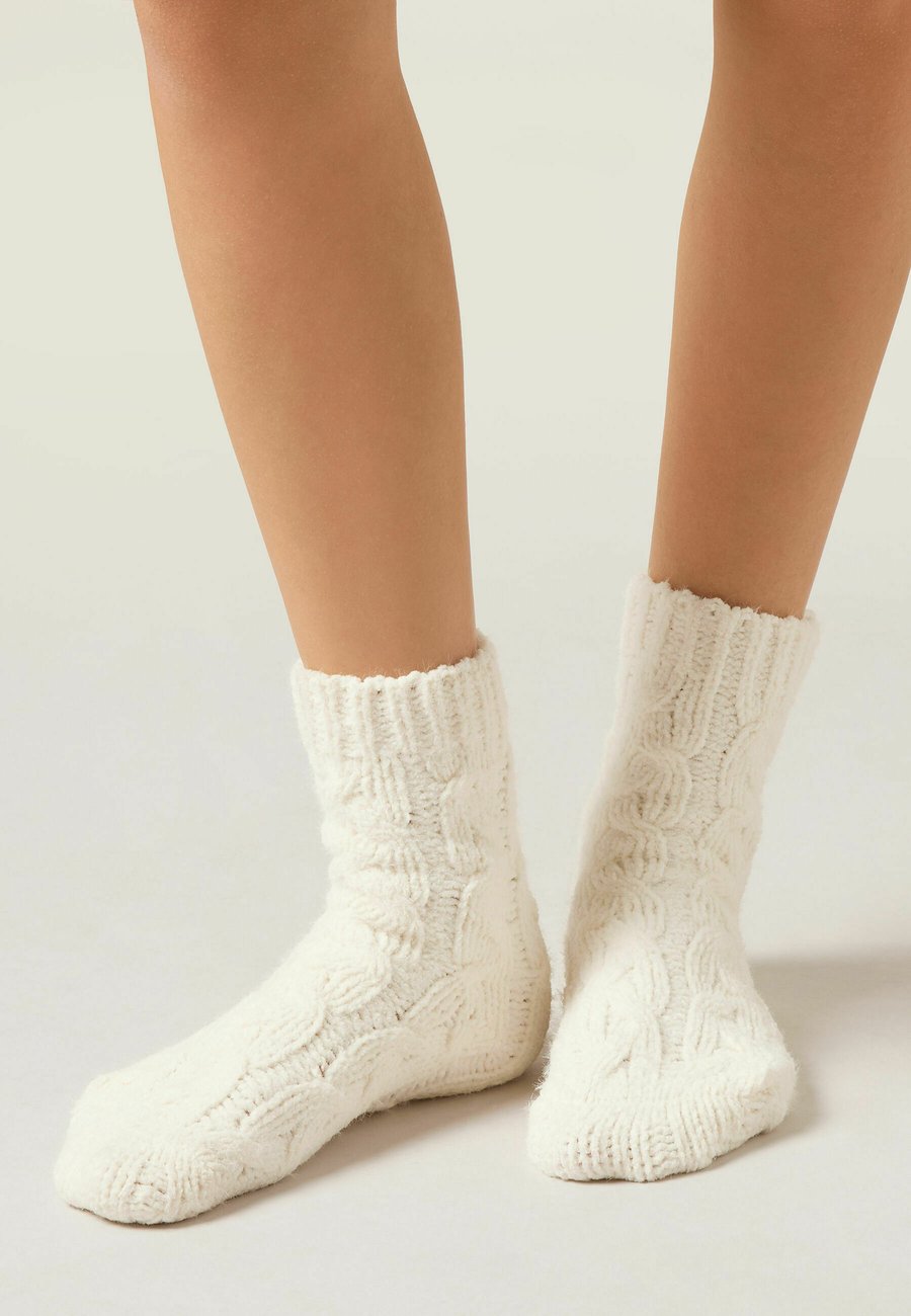 Носки Calzedonia Socks, White
Носки Calzedonia Socks, White