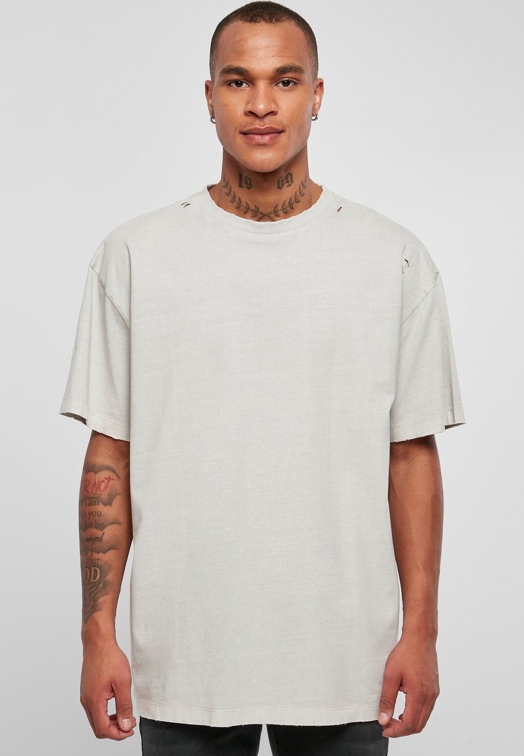 Базовая футболка DISTRESSED Urban Classics, светлый асфальт
Базовая футболка DISTRESSED Urban Classics, светлый асфальт