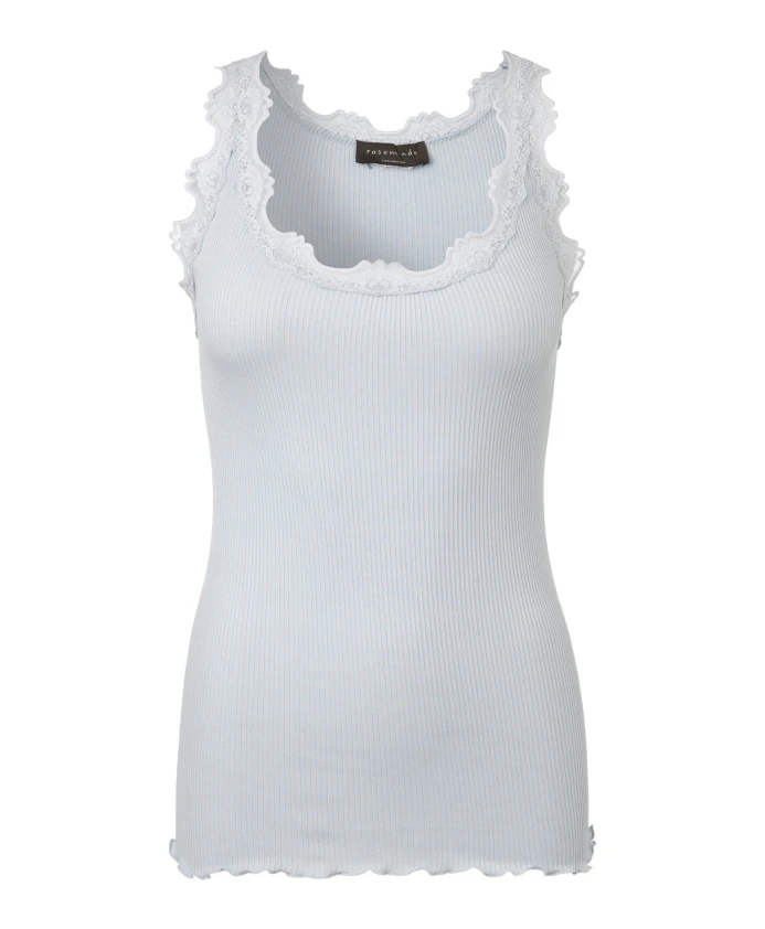 Женственный кружевной топ верескового неба Rosemunde, синий
Женственный кружевной топ верескового неба Rosemunde, синий