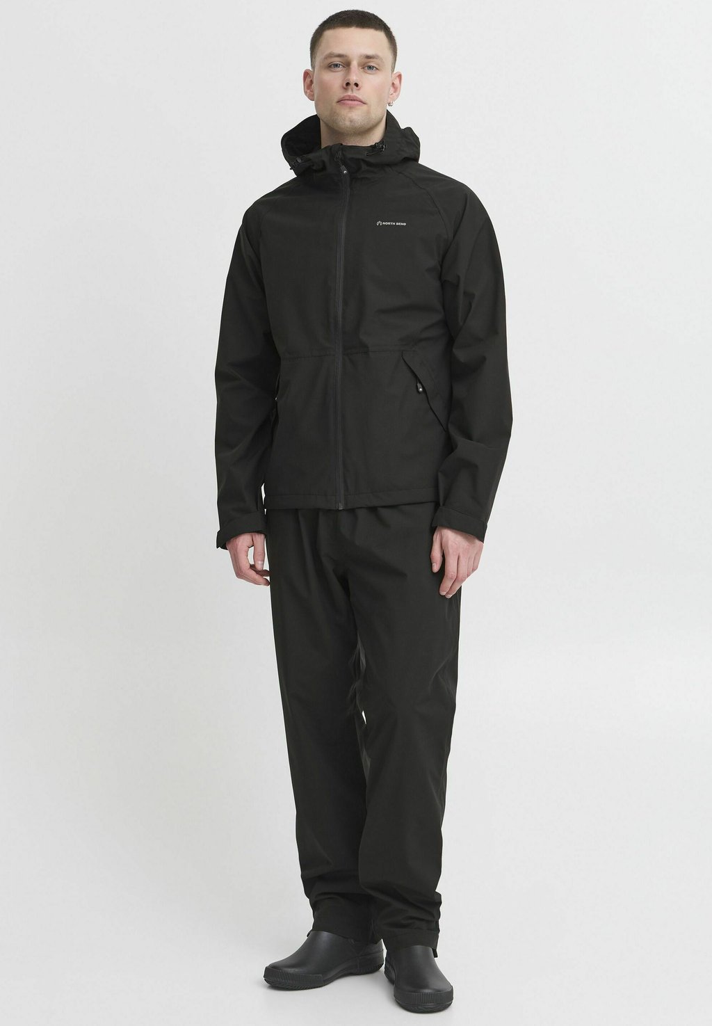 Водонепроницаемая куртка NBGustonys North Bend, черный
Водонепроницаемая куртка NBGustonys North Bend, черный