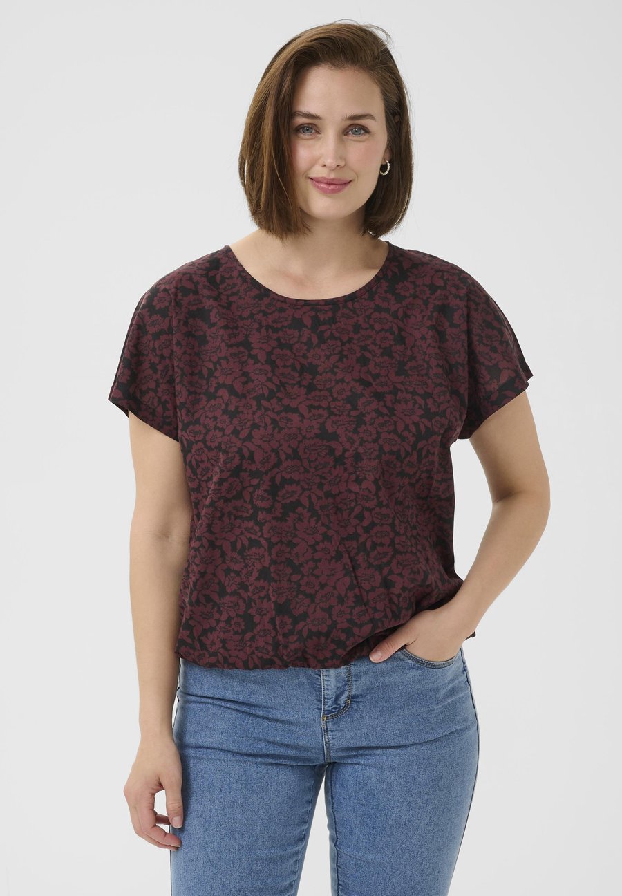 Блуза Kaffe KABEATHE STANLEY, Fudge Black Flower Print/Black
Блуза Kaffe KABEATHE STANLEY, Fudge Black Flower Print/Black