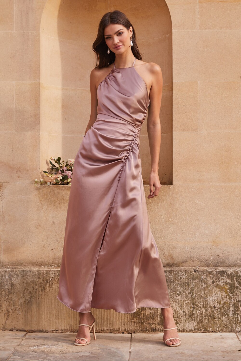 Атласное платье невесты Ciara с воротником-хомутом Lipsy, розовый
Атласное платье невесты Ciara с воротником-хомутом Lipsy, розовый