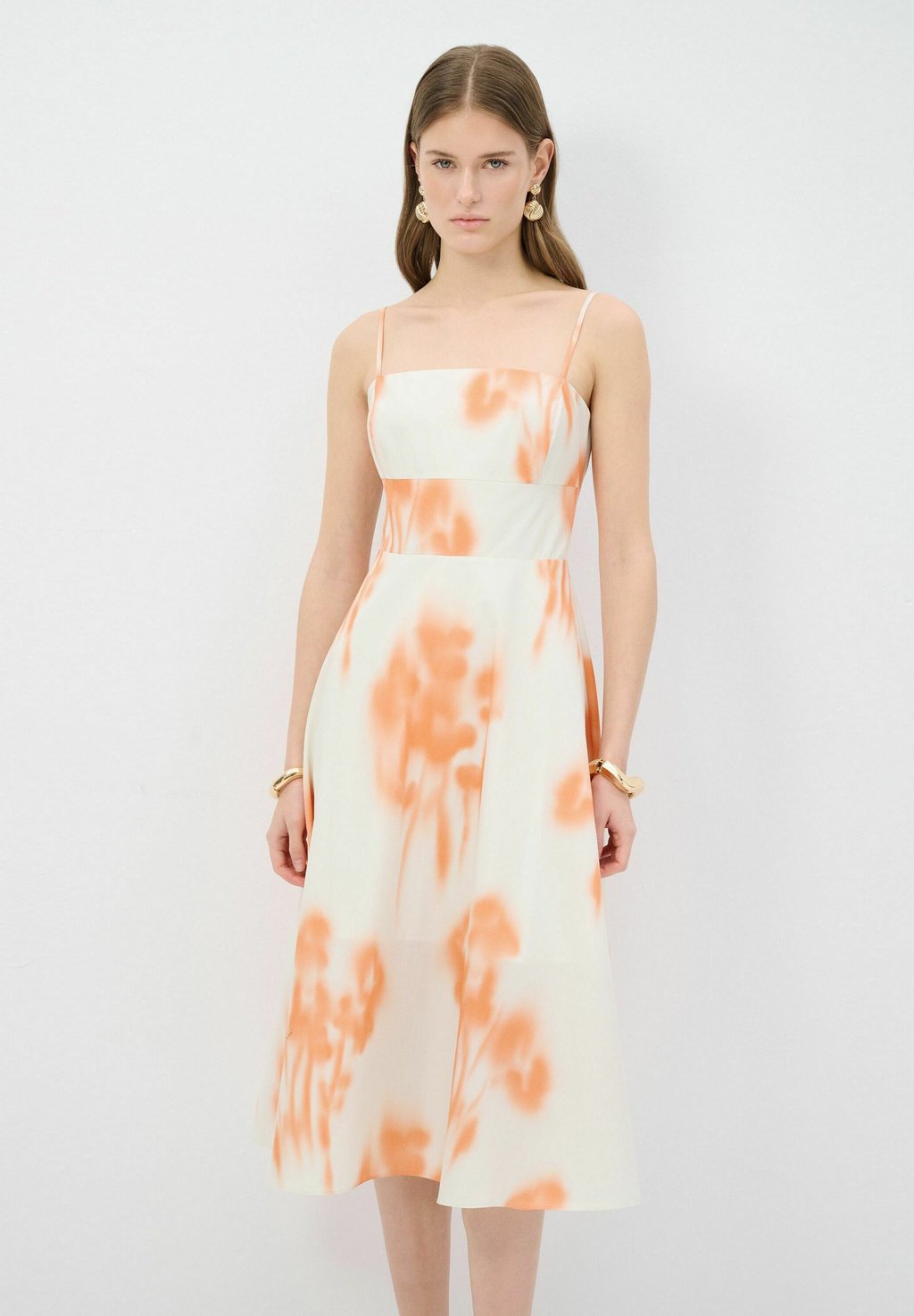 Повседневное платье adL, бежевый
Повседневное платье adL, бежевый