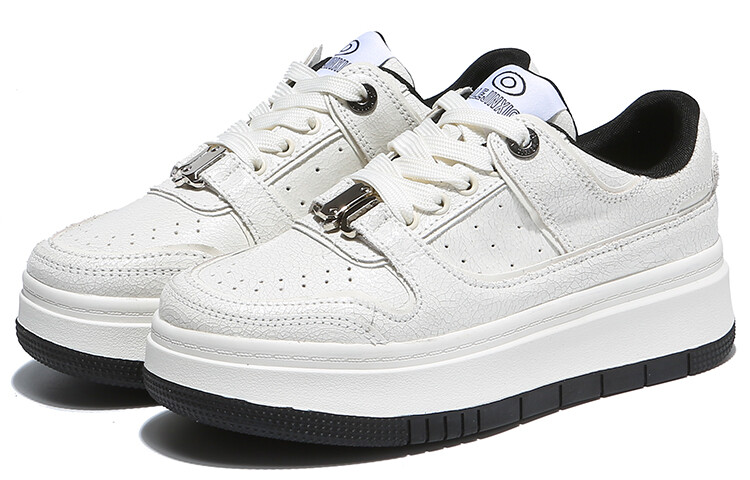 Кеды, скейтборд обувь женская низкая белый Bded
Кеды, скейтборд обувь женская низкая белый Bded