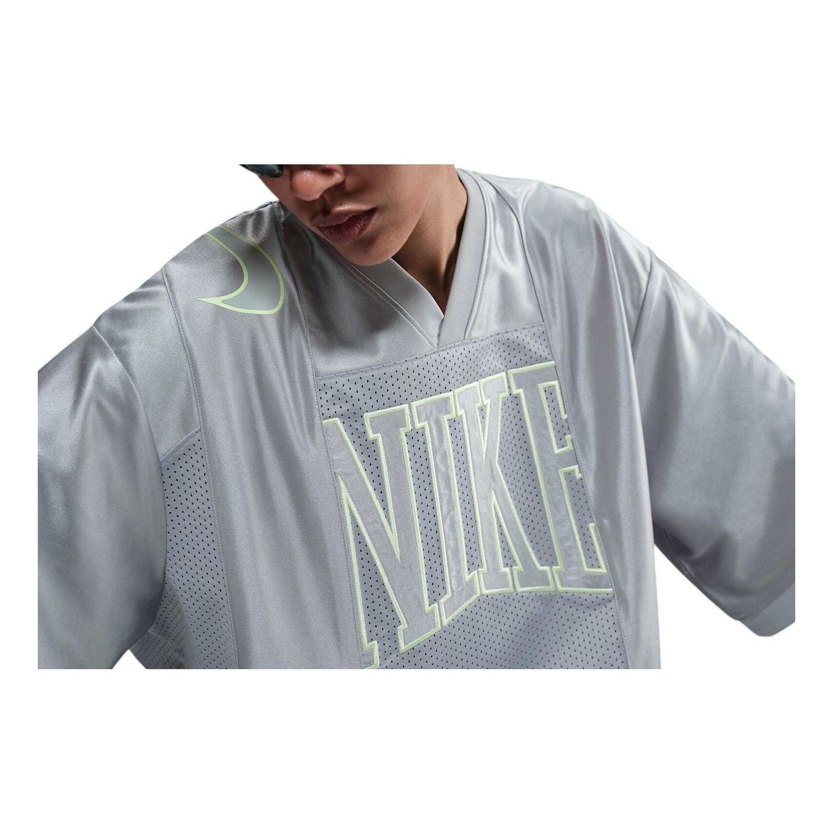 (WMNS) Nike Sportswear Street Oversized Graphic Jersey Top 'Smoke Grey Barely Volt'
(WMNS) Nike Sportswear Street Oversized Graphic Jersey Top 'Smoke Grey Barely Volt'