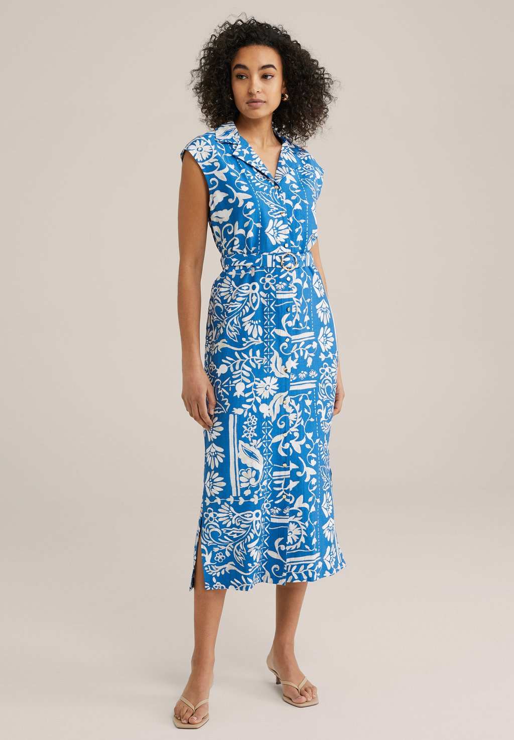 Платье-рубашка WE Fashion, металлик синий
Платье-рубашка WE Fashion, металлик синий