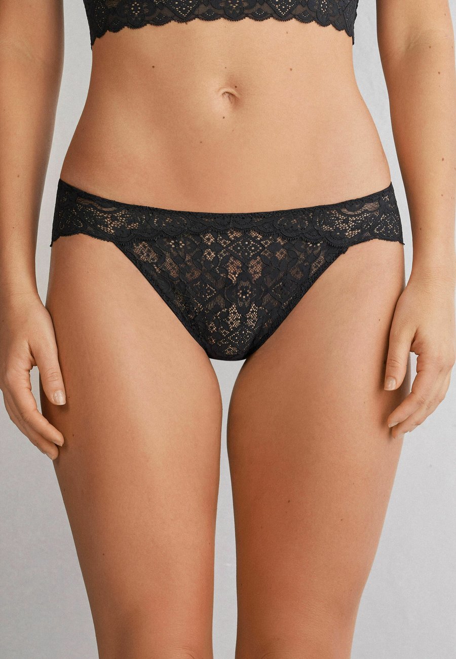 Брифы Intimissimi Briefs, Black
Брифы Intimissimi Briefs, Black