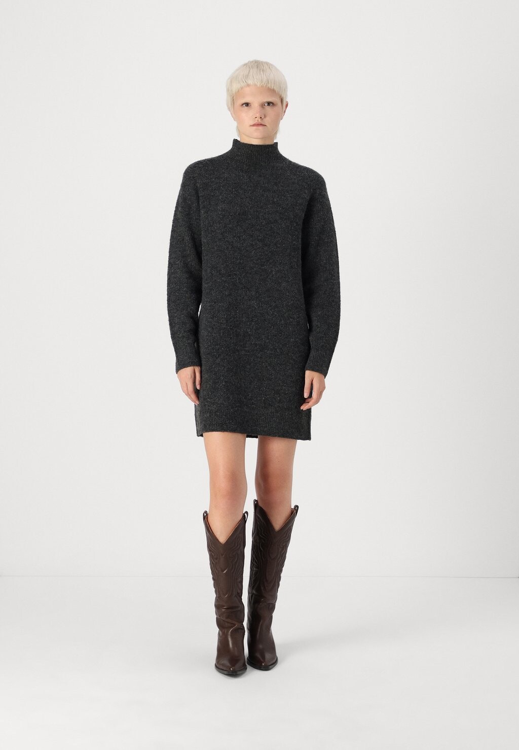 Платье-джемпер PCNEMESIO MOCK NECK DRESS Pieces, серый 
Платье-джемпер PCNEMESIO MOCK NECK DRESS Pieces, серый