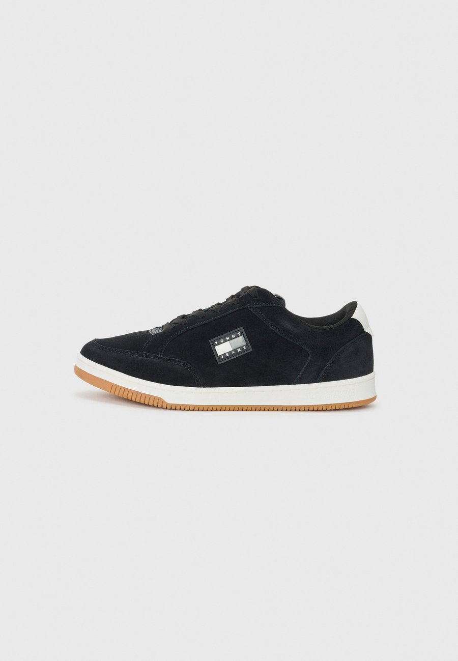 Кроссовки Tommy Jeans TJM CUPSOLE, Black
Кроссовки Tommy Jeans TJM CUPSOLE, Black