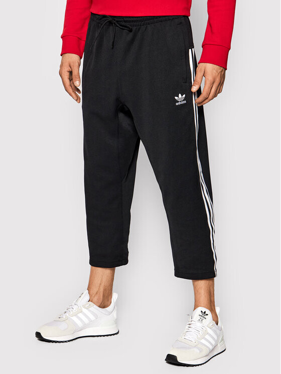 Спортивные брюки свободного кроя Adidas, черный
Спортивные брюки свободного кроя Adidas, черный