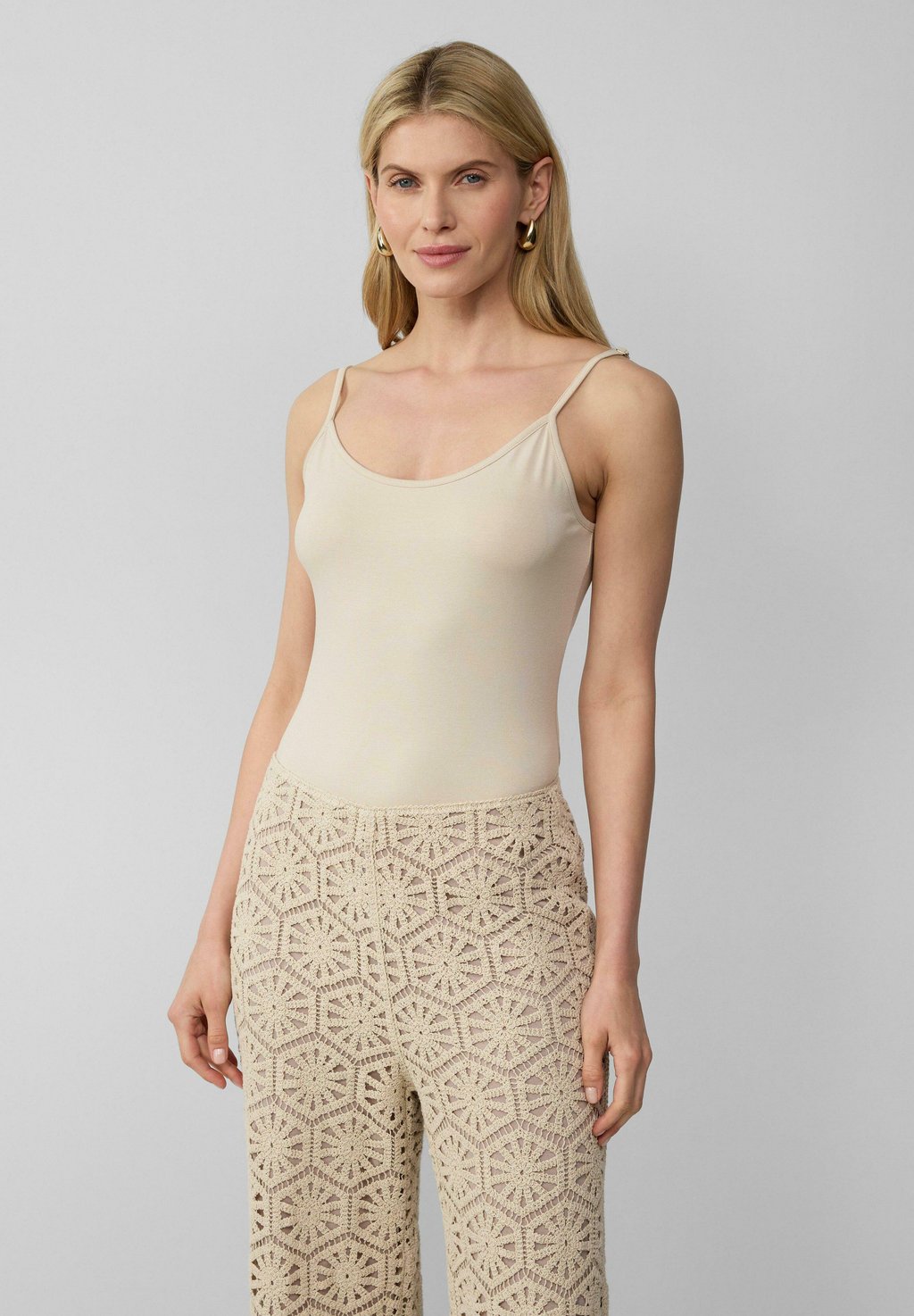 Топ s.Oliver BLACK LABEL, песочный
Топ s.Oliver BLACK LABEL, песочный