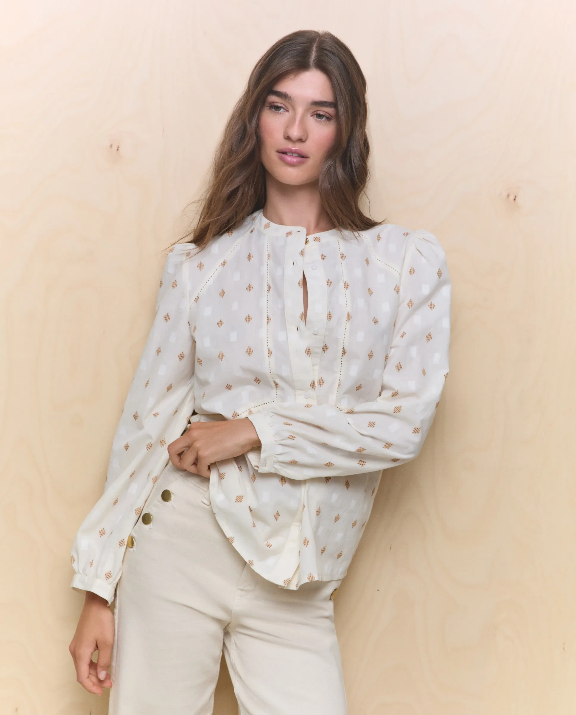 Женская блузка с длинными рукавами и вышивкой ришелье Easy Wear, белый
Женская блузка с длинными рукавами и вышивкой ришелье Easy Wear, белый