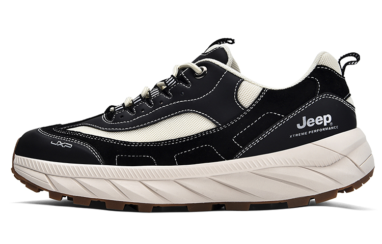 Низкие кроссовки для активного отдыха мужские черно-белые Jeep
Низкие кроссовки для активного отдыха мужские черно-белые Jeep