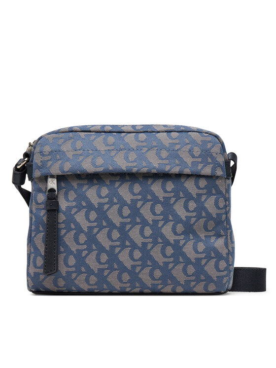 Сумка через плечо Slouched Monogram Mini Zip Fligh LV04G3175G Calvin Klein, голубой
Сумка через плечо Slouched Monogram Mini Zip Fligh LV04G3175G Calvin Klein, голубой