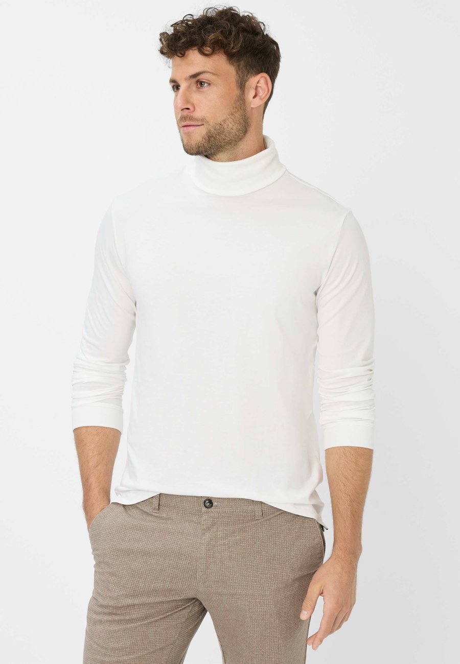 Топ BRAX STYLE BENNO, Offwhite/Off-White
Топ BRAX STYLE BENNO, Offwhite/Off-White